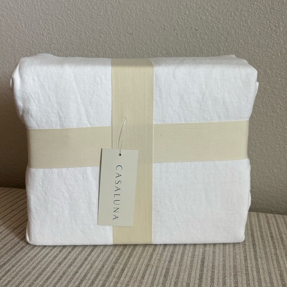 King 100% Linen Duvet & Sham Set White - Casaluna - Picture 1 of 8